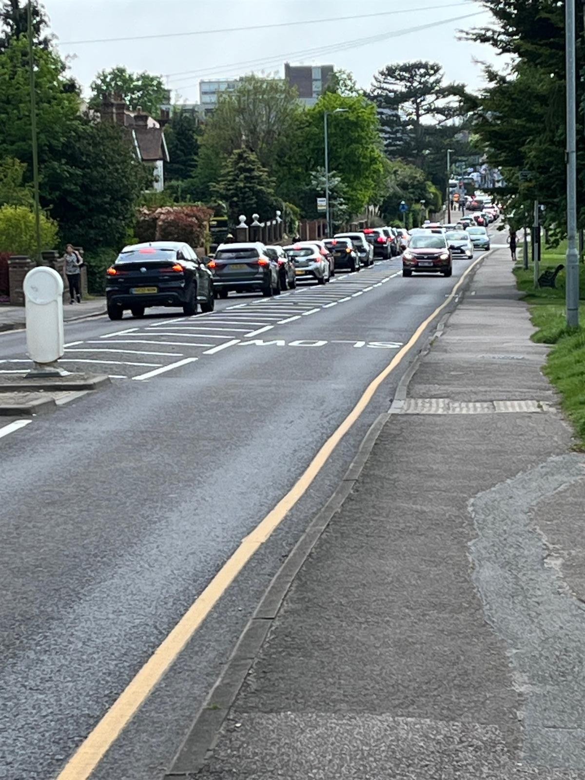Traffic on Darkes Lane approaching the former golf course